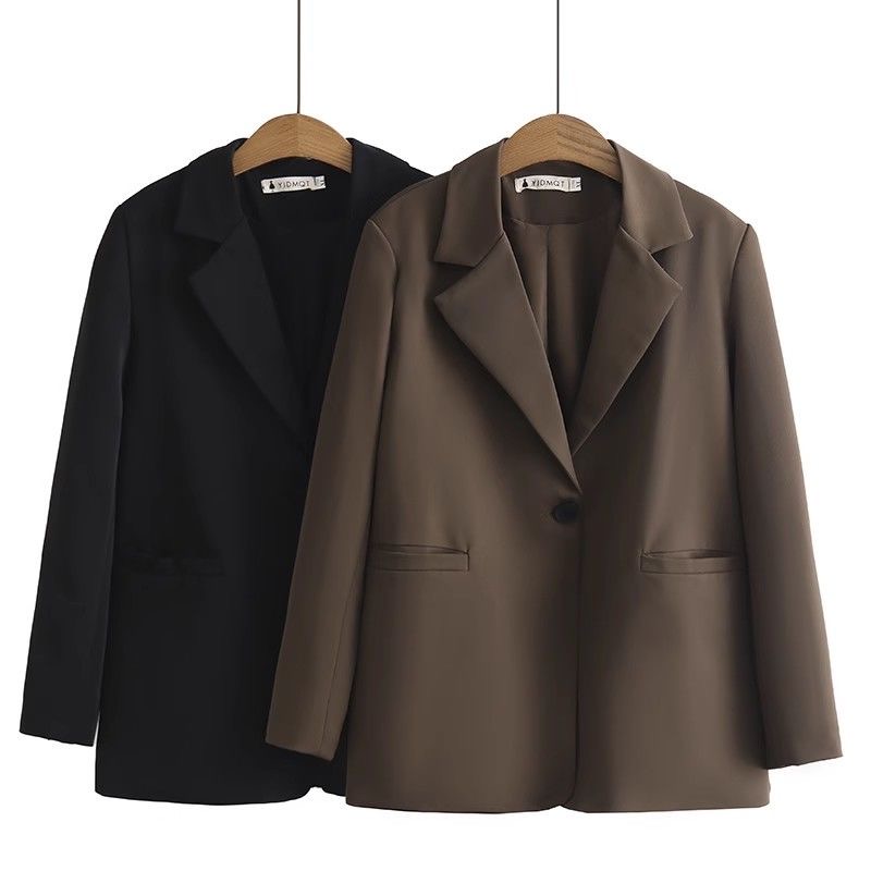 Classic minimalist blazer