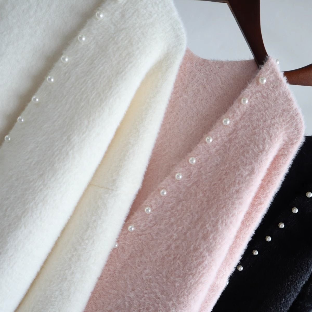 Pearl Trim Fuzzy Knit jersey