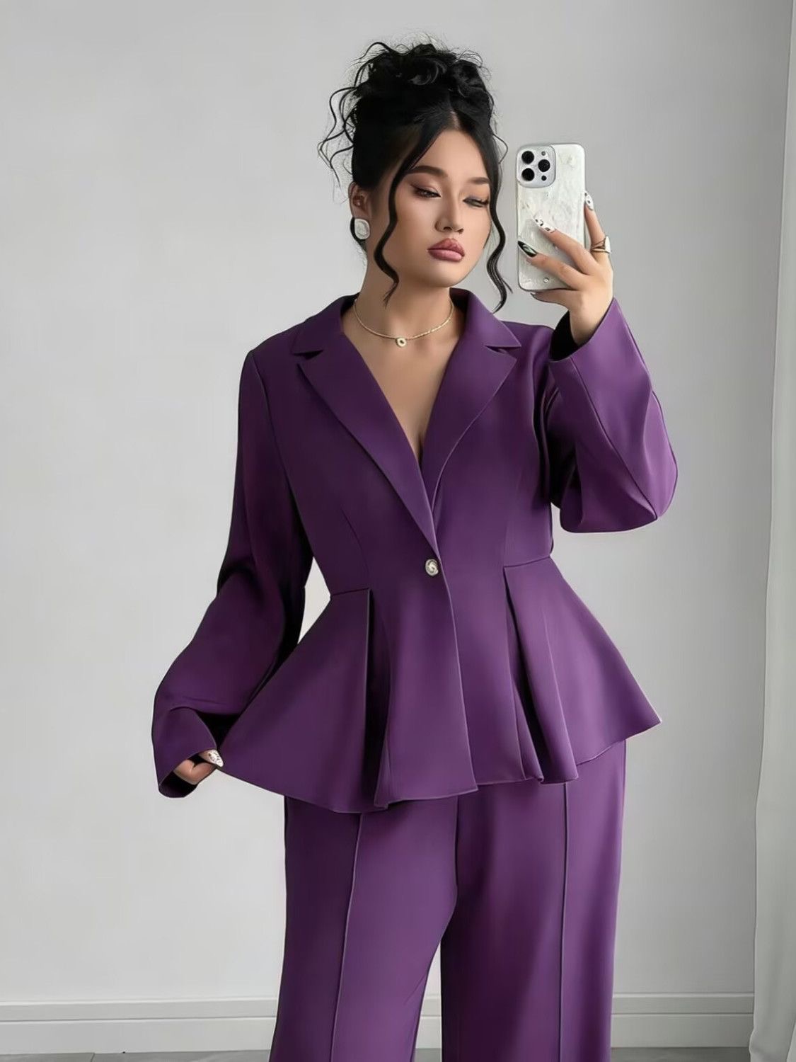 Women’s Elegant 2-Piece Pleated Front Suit Set