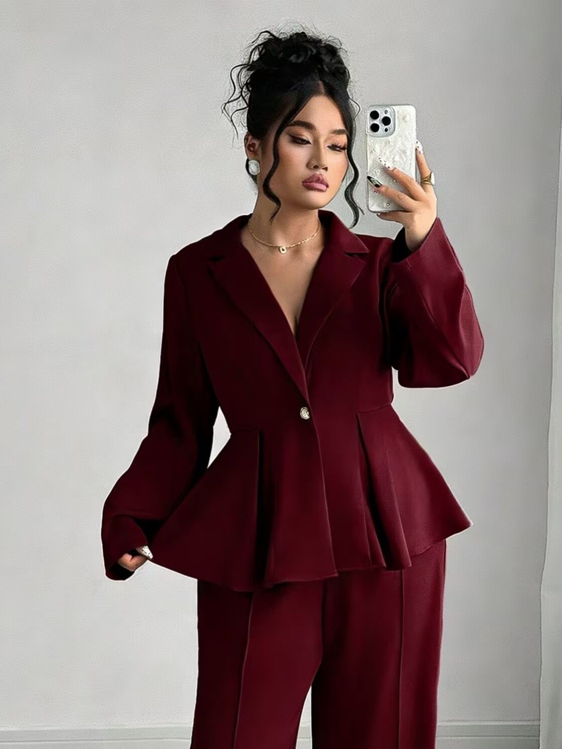 Women’s Elegant 2-Piece Pleated Front Suit Set