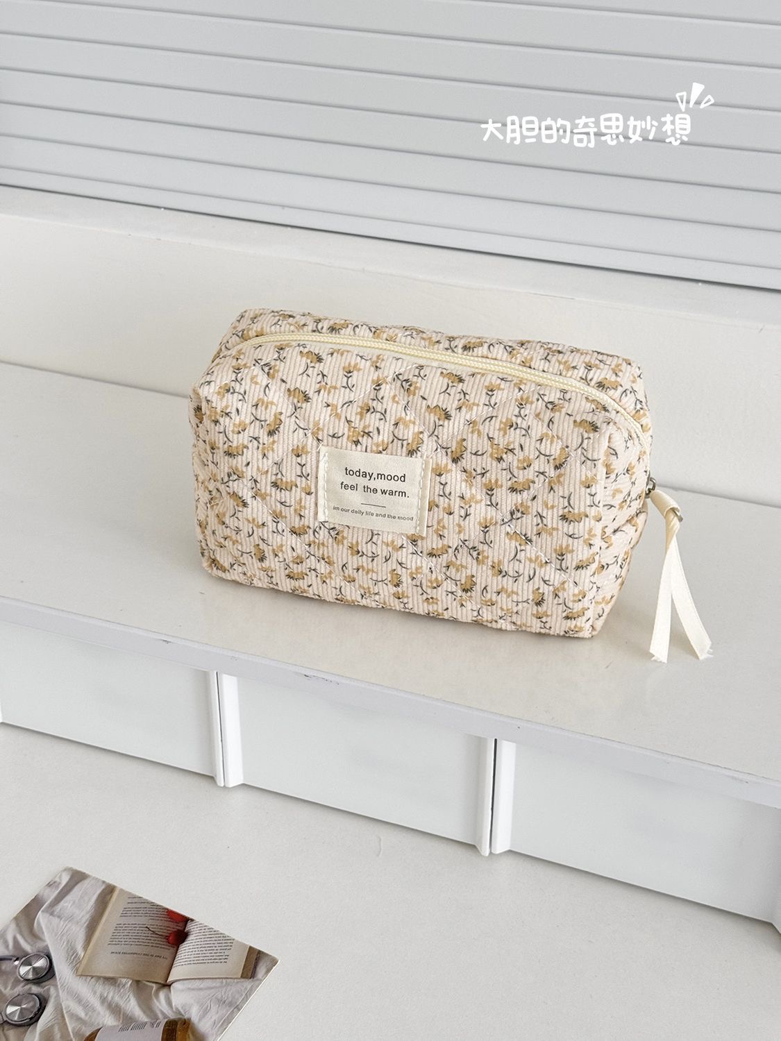 Toiletry bags floral luxe