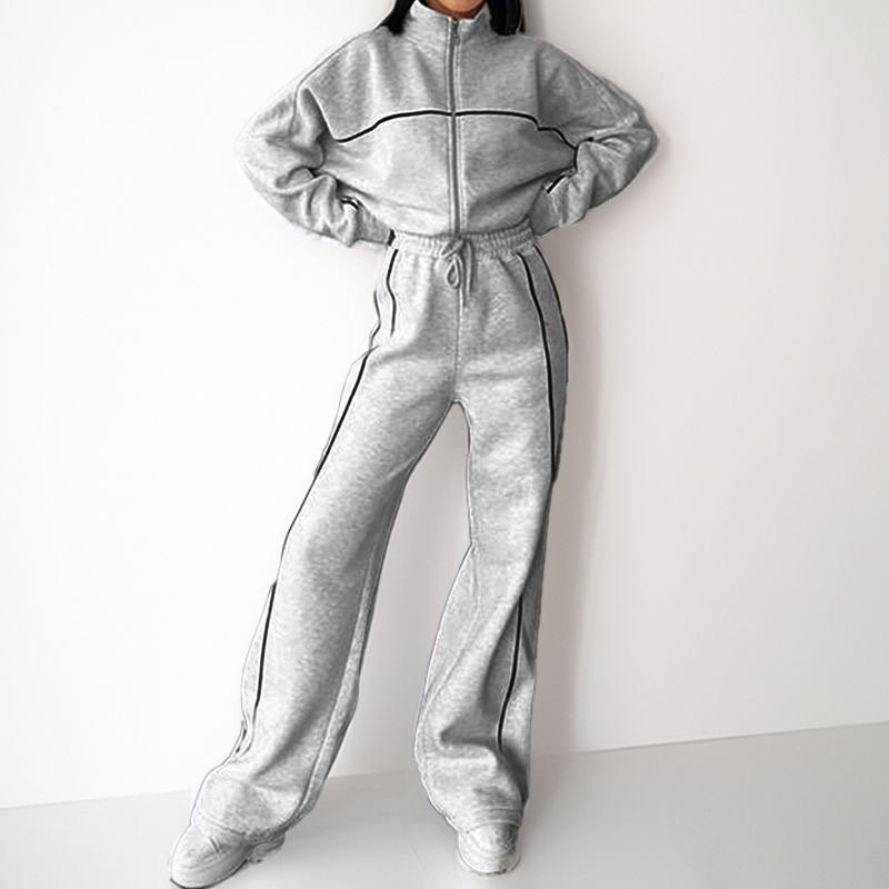 Zip up women tracksuit