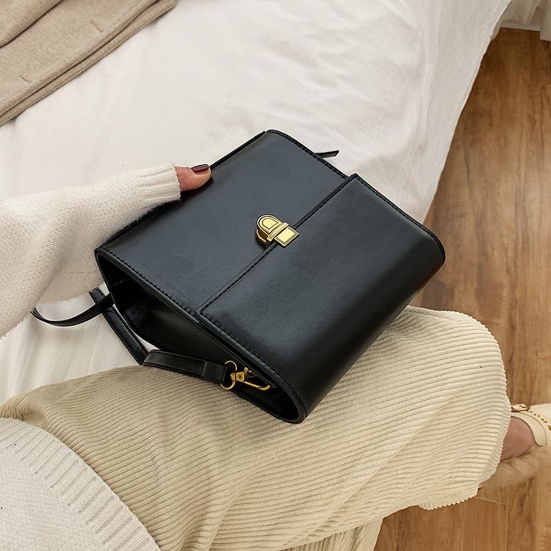 Crossbody small vintage bag