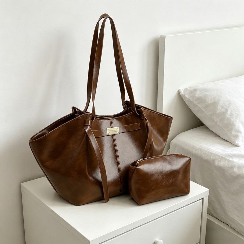 Large Vintage Chic Handbag