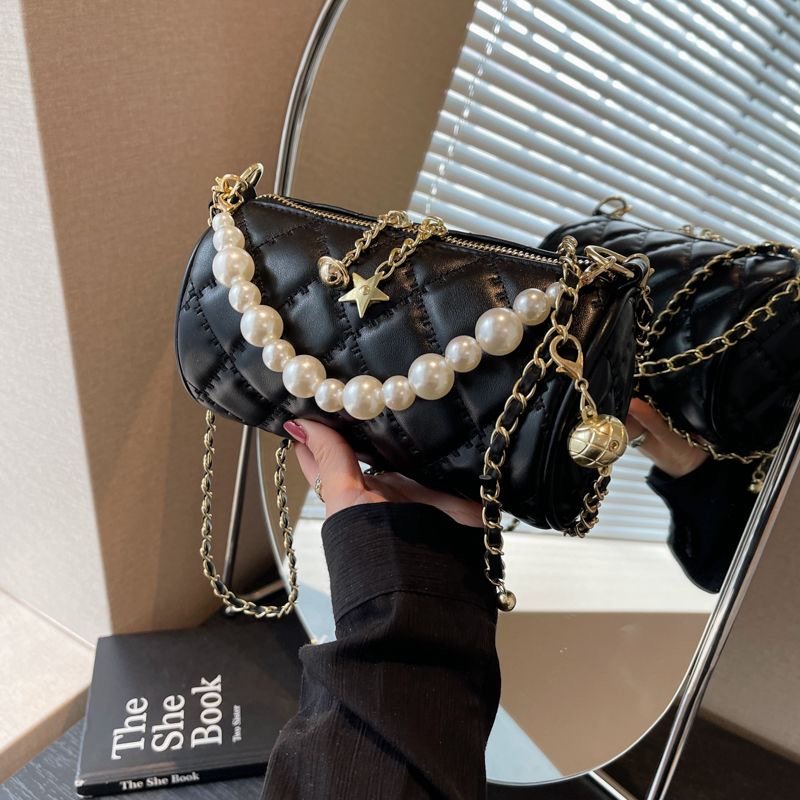 Cute ladies clutch bag