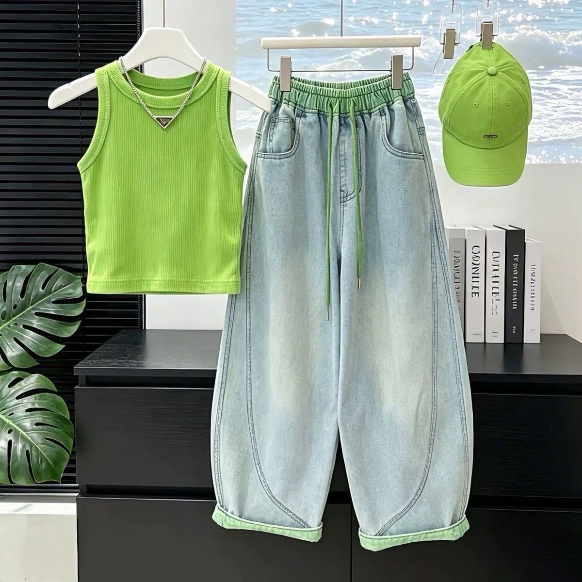 Teen Girls’ Baggy Jeans & Sleeveless Top Set