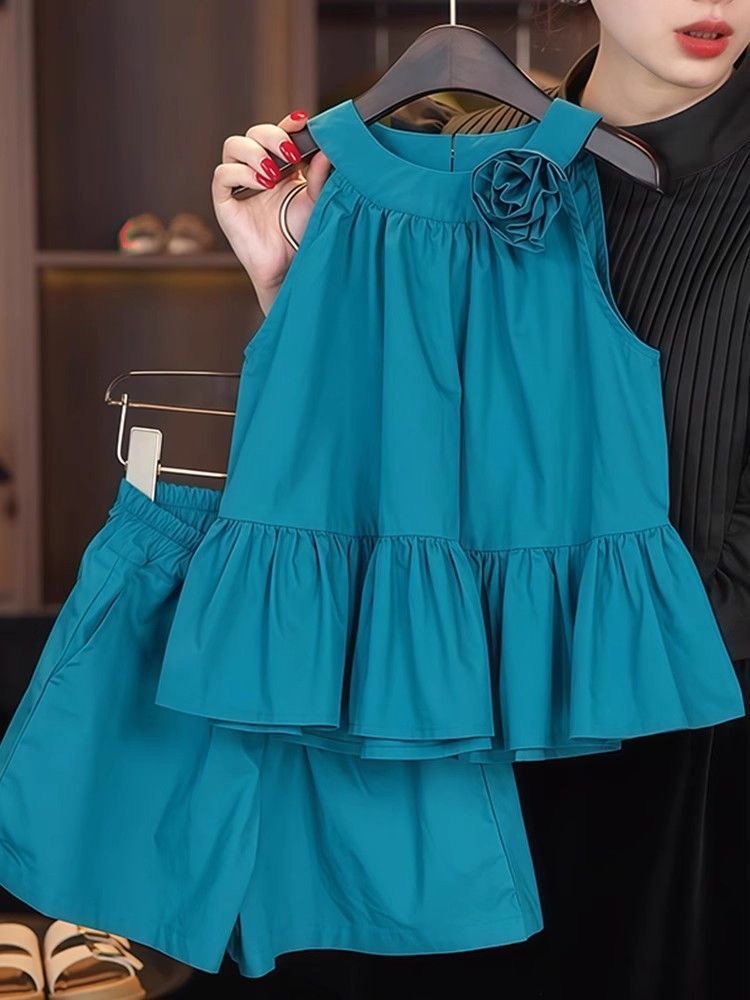 Girls 2 piece outfit, girls shorts and top set, girls halter neck top, girls ruffle top