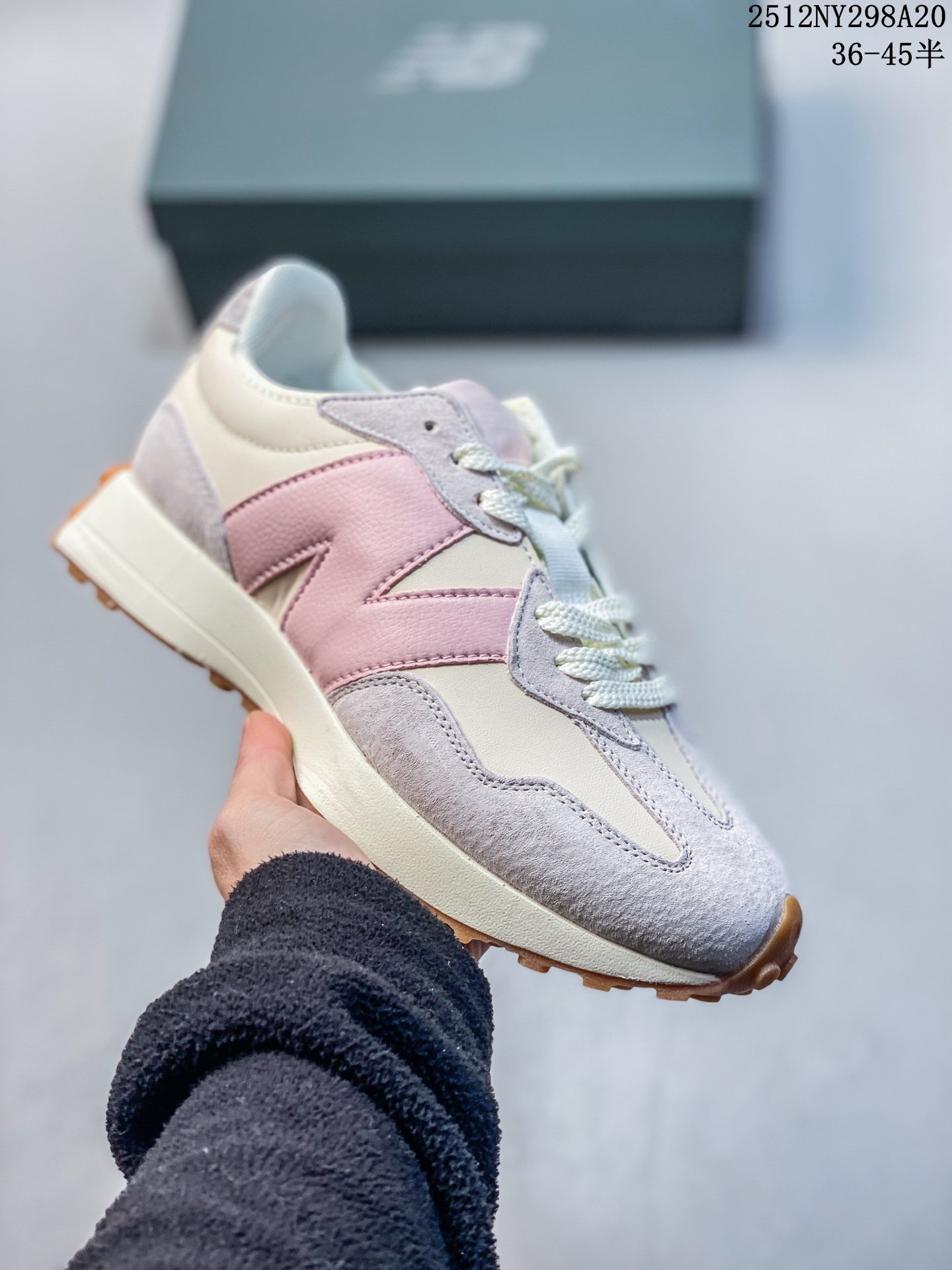 Classic Retro-Inspired Running Sneakers
