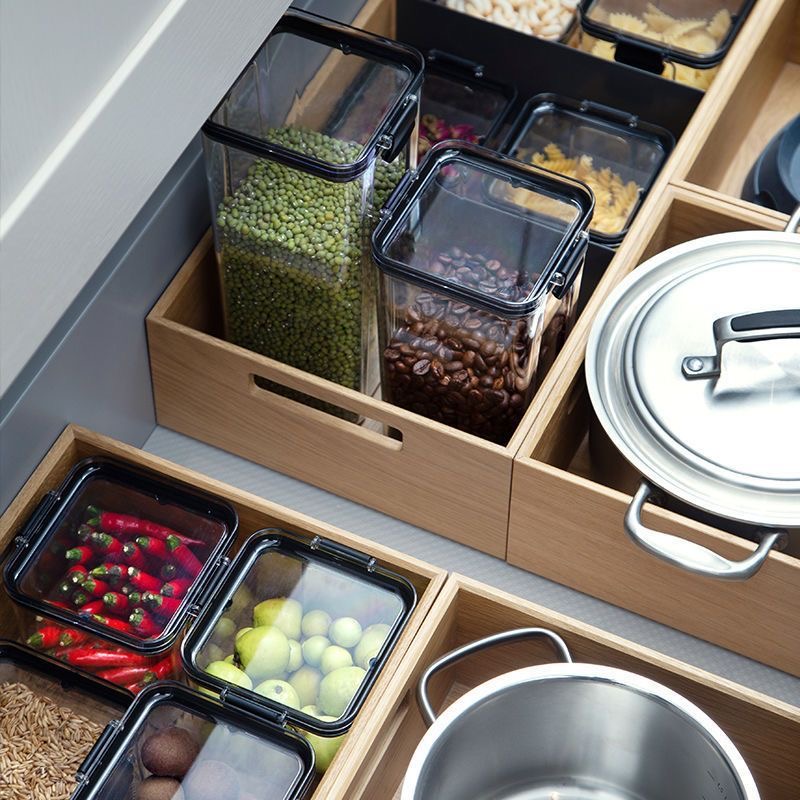 Kitchen storage canister 
