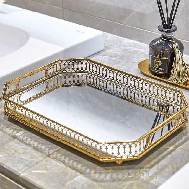 Adore table tray