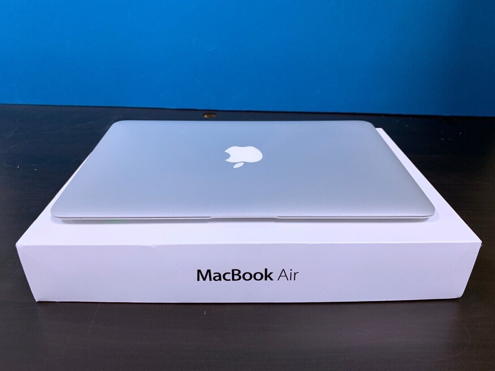 MACBOOK AIR LAPTOP 11