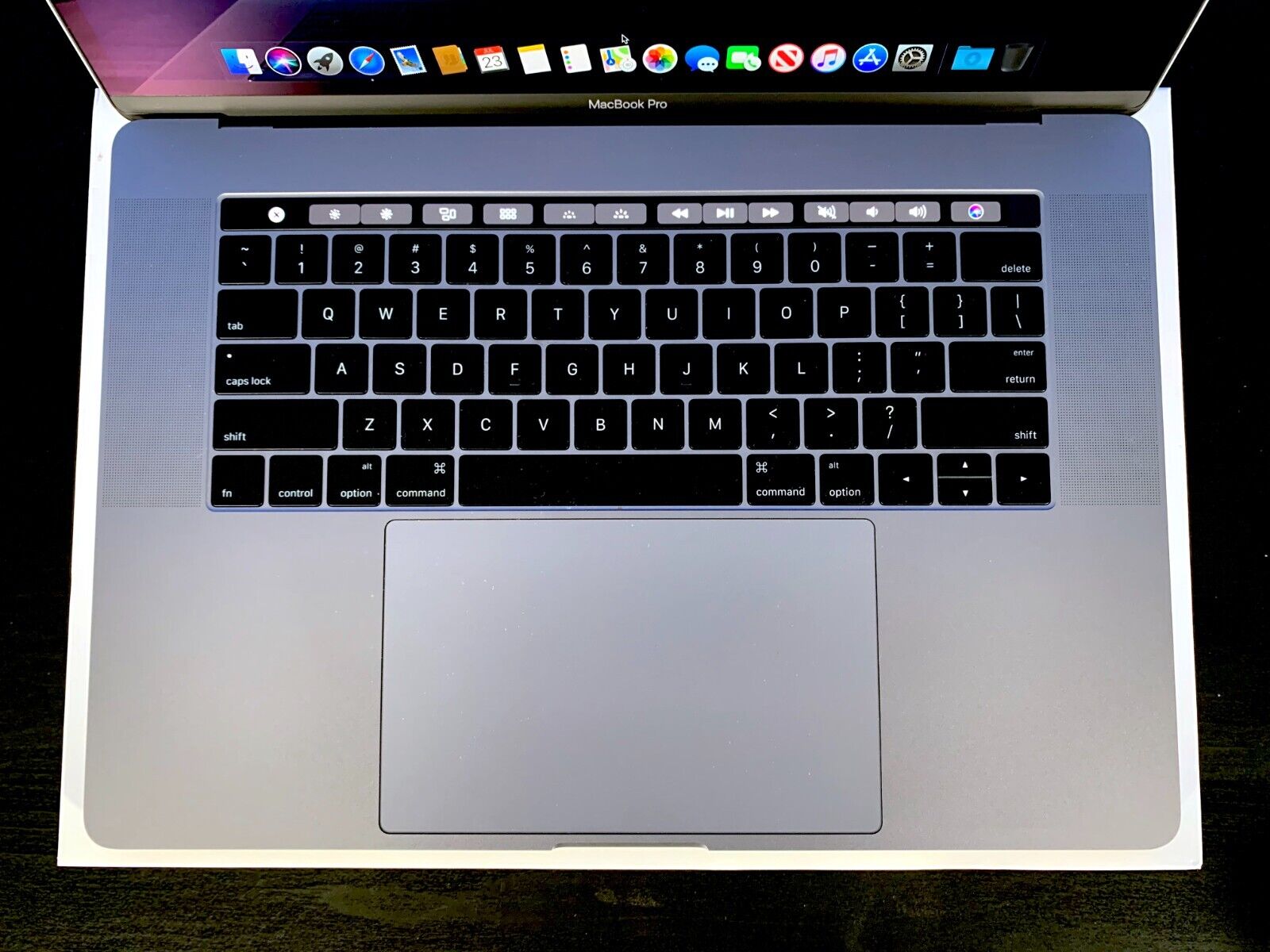 MACBOOK PRO 15 TOUCHBAR