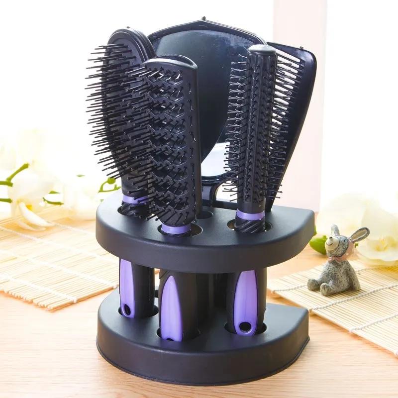 Modern styling brush